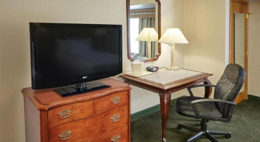 Shore Hotel 3*